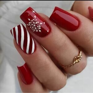 Holiday Square Press On Nails 25 pc Set Festive Christmas Medium Length w/ Glue